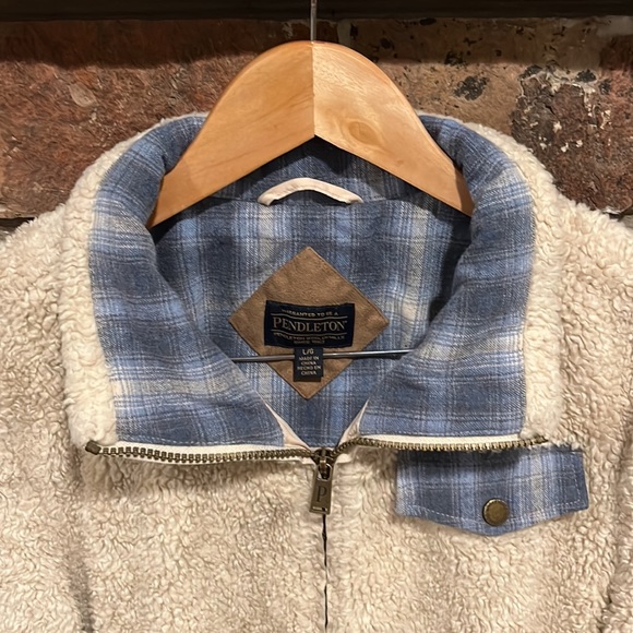 Pendleton Sherpa Teddy Flannel Trim Jacket - Picture 2 of 7